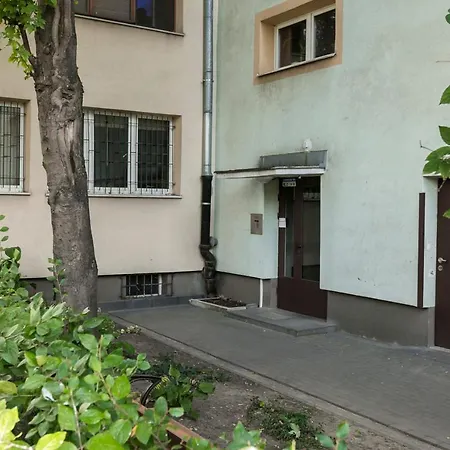 アパート Chmielna 106 - Free Parking - Duzy Balkon ワルシャワ