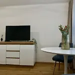 Chmielna 106 - Free Parking - Duzy Balkon * ורשה