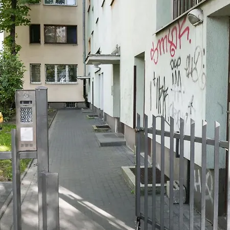 شقة Chmielna 106 - Free Parking - Duzy Balkon *